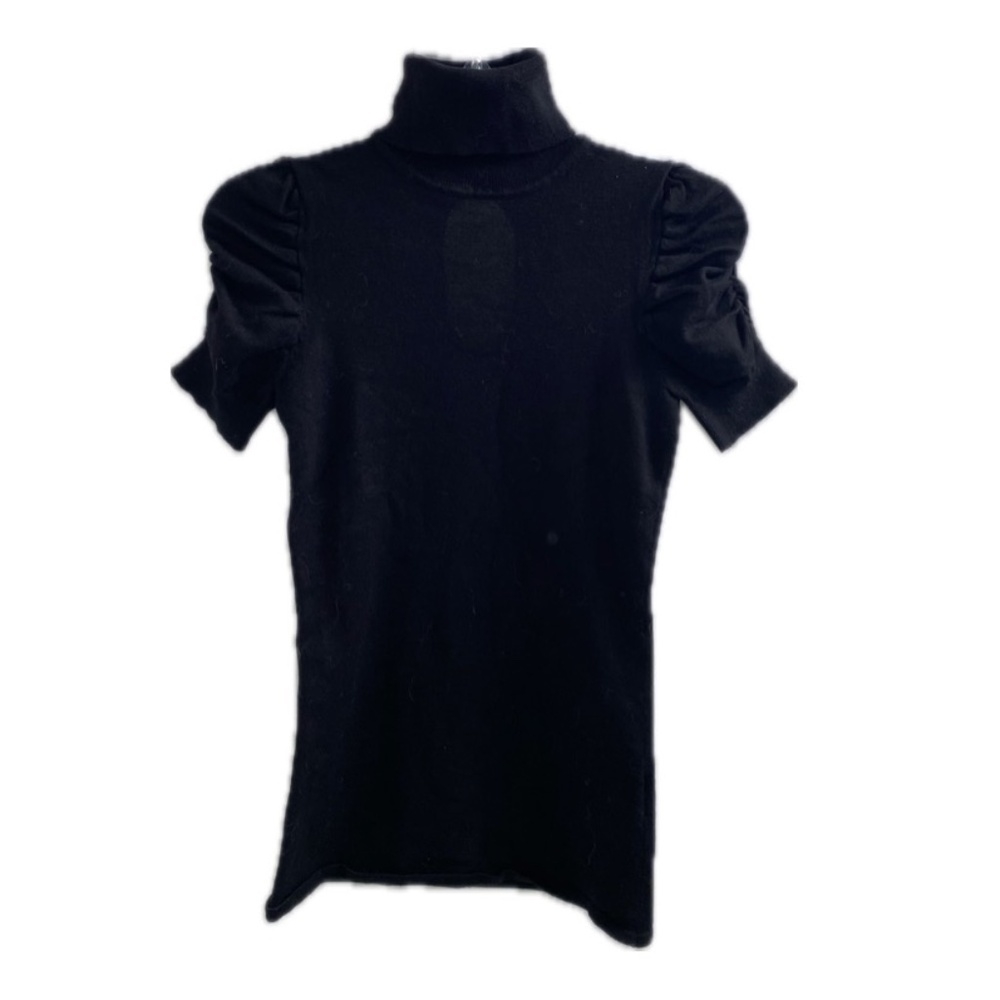 Short Sleeve Turtleneck Top - Size: Large